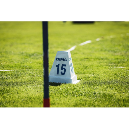 Short throwing distance marker box