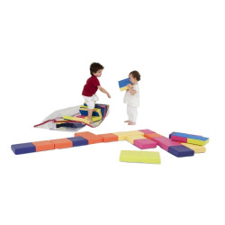 Giant dominoes course