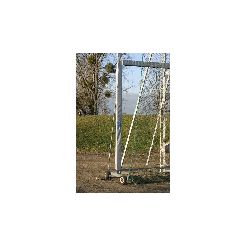 Protective foam pad for hammer cage upright